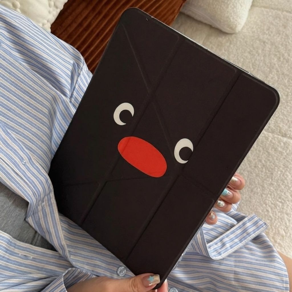 Tablet And Accessories Bag - Y-vormige pinguïn illustratie hoesje voor iPad