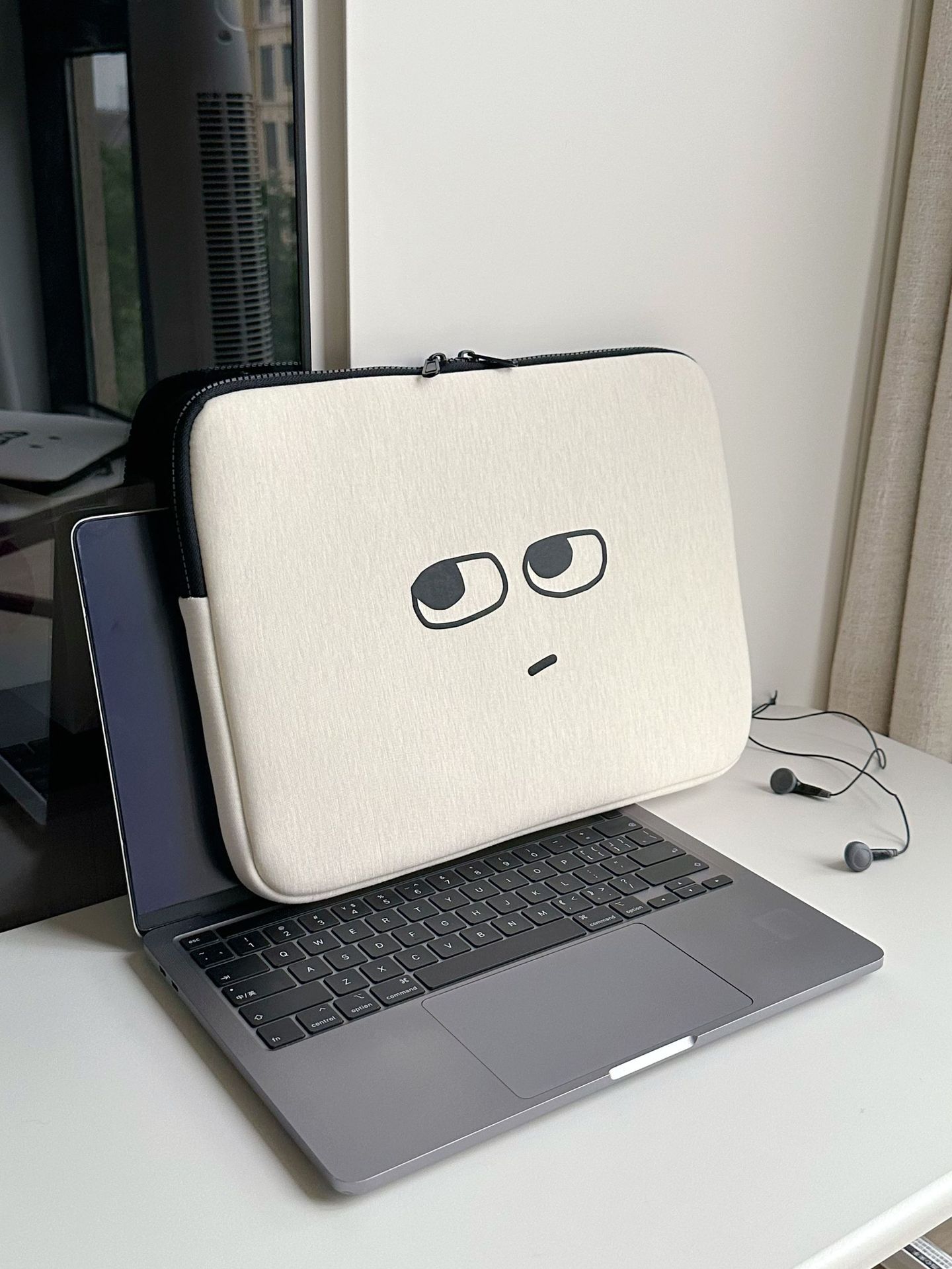 Ins Leuke Laptop Sleeve Carrin - Tablet And Accessories Bag recensie en prijs