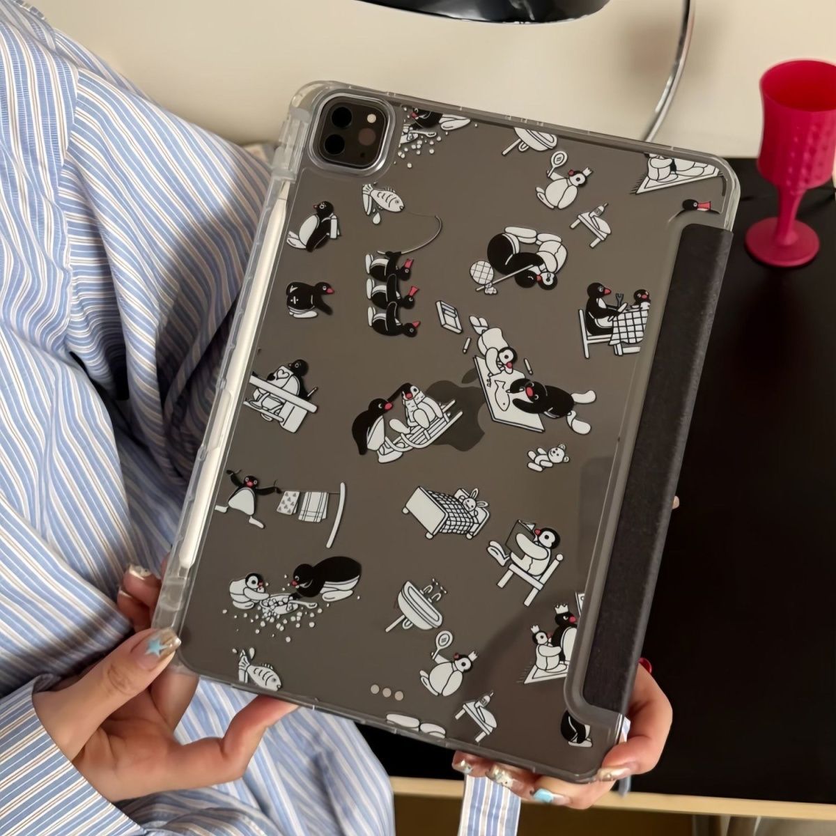 Y-vormige pinguïn illustratie  - Tablet And Accessories Bag recensie en prijs